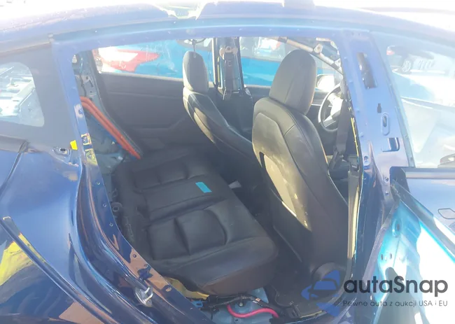 5YJ3E1EB3NF103677: 44454842