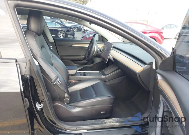 5YJ3E1EA7NF147771: 44454900