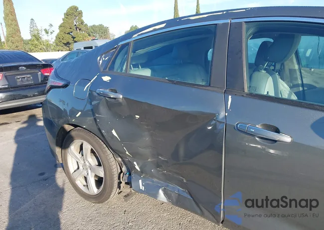 1G1RC6S54HU210995: 44454934