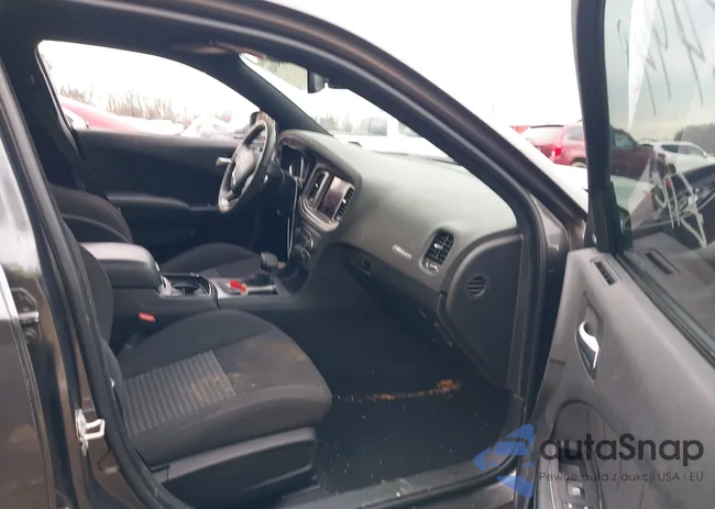 2C3CDXCT1PH613335: 44454948