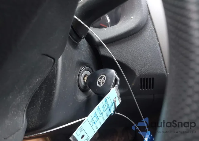 2T1BU4EE5BC576121: 44455043