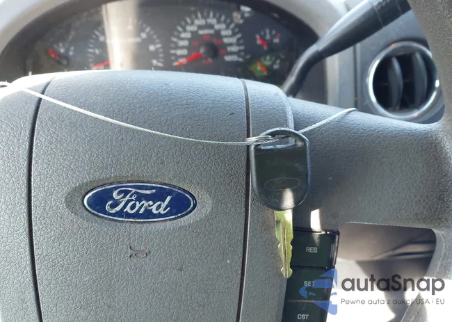 1FTRX12W04NB52136: 44455152