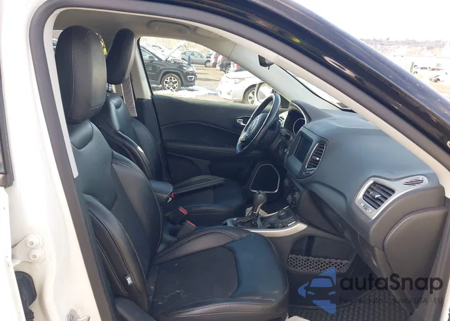 3C4NJDBB8LT157338: 44455177