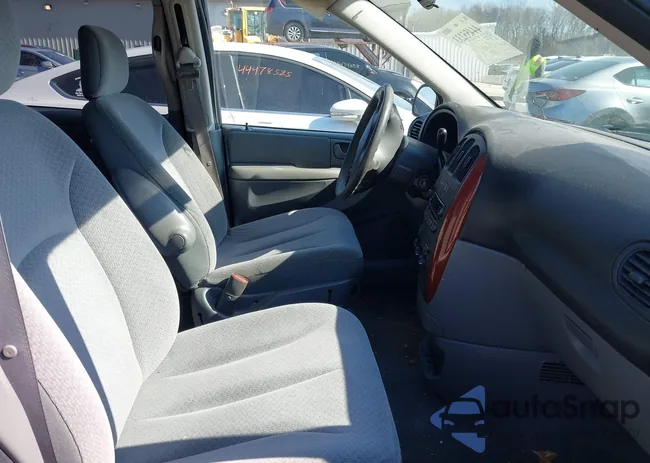 1C4GP45R05B441776: 44455233