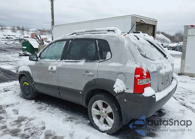 KM8JN72D55U107085: 44455320