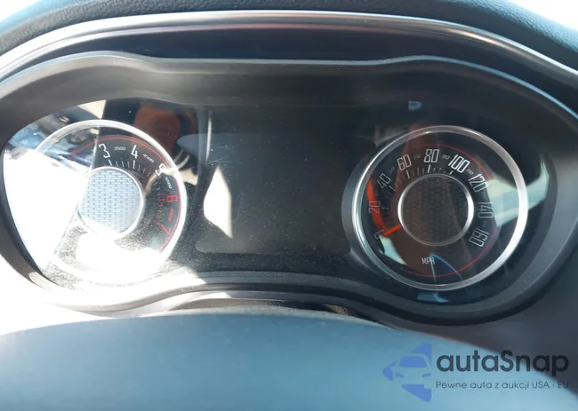 2C3CDZAT7FH737056: 44454444