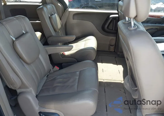 2C4RC1BG4FR751793: 44454538