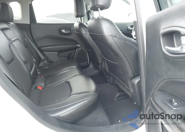 3C4NJDBB9JT470508: 44455959