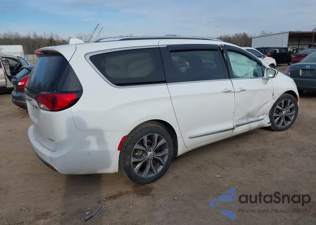 2C4RC1GG4HR778262: 44456236