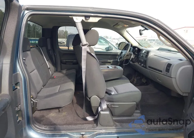 1GCRCREA3BZ296330: 44455452