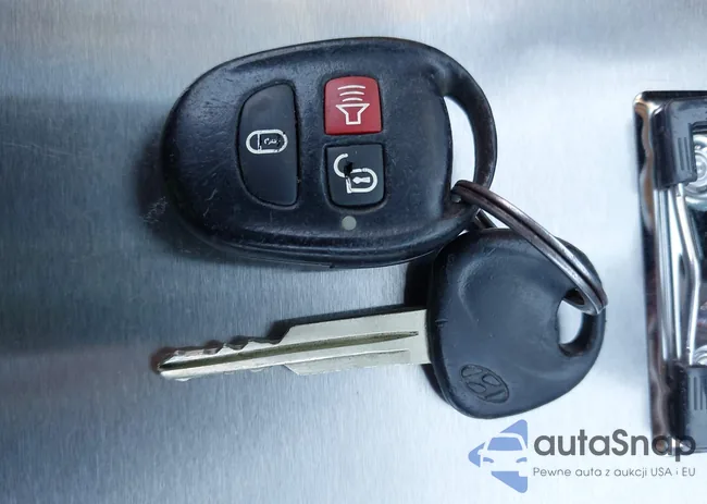 KMHHM66D88U294932: 44455492