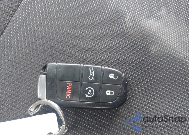 2C3CDXGJ0JH147770: 44455557