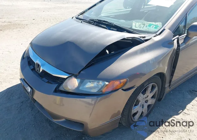 2HGFA1F58AH570181: 44455618