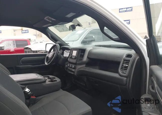 3C6MR4AJ1NG231506: 44456891