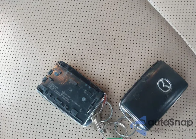 JM3TCBCY9L0423821: 44457078