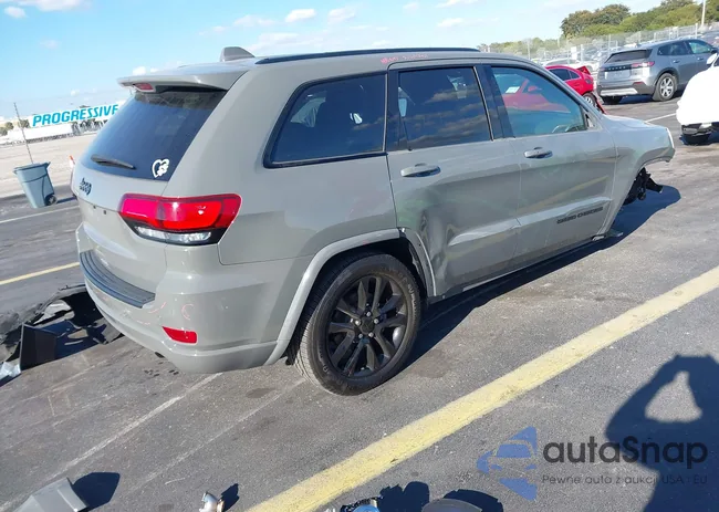 1C4RJEAG3MC824673: 44456385