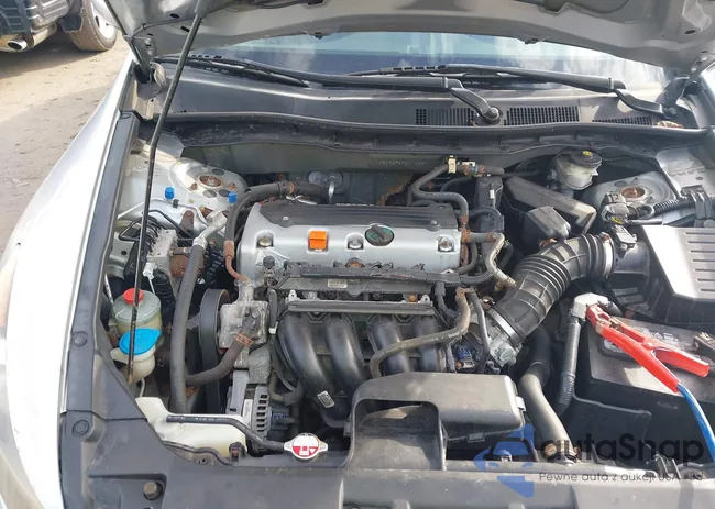 1HGCP2F37AA143871: 44456569