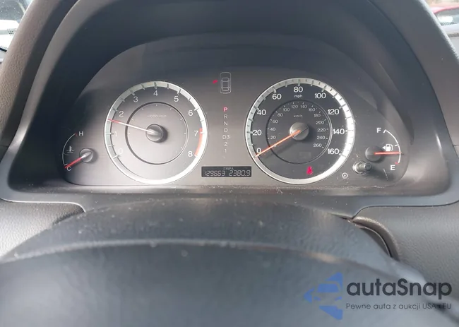 1HGCP2F37AA143871: 44456569