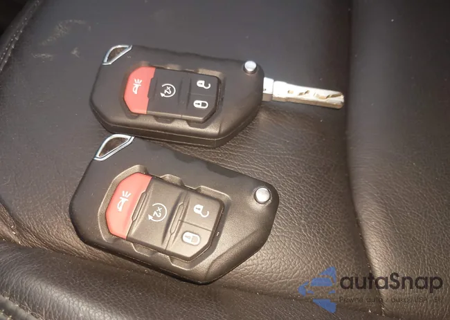 1C4HJXDG6PW654878: 44456571