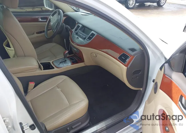 KMHGC4DDXDU214322: 44456616