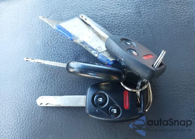 2HKYF18786H556531: 44456672