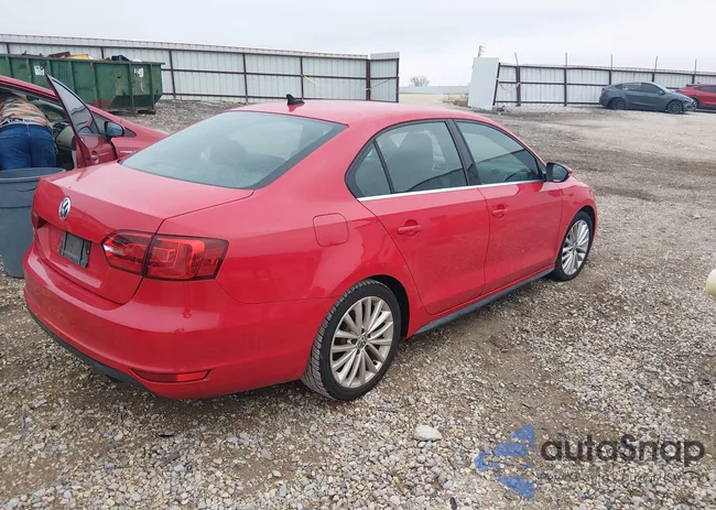 3VW4A7AJ9DM214547: 44457748