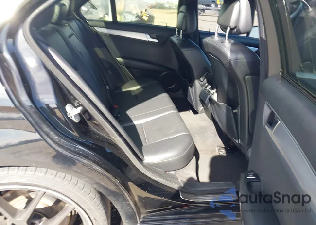 WDDGF4HB7DA806370: 44457795