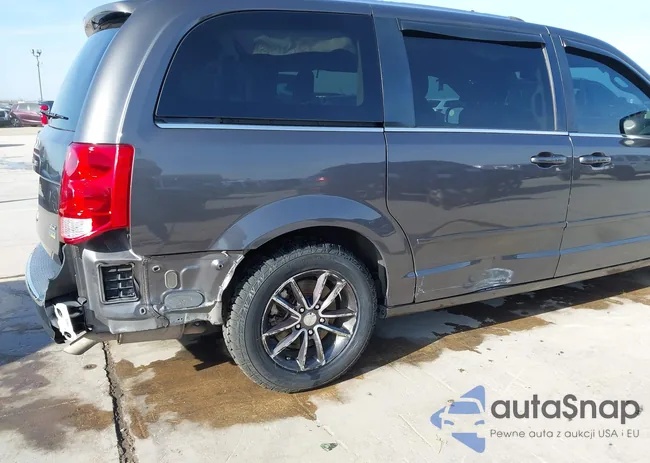 2C4RDGCGXHR604668: 44457817