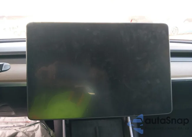 5YJ3E1EB6LF628486: 44457834