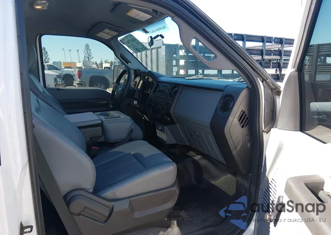 1FDRF3G68GEC86660: 44457861