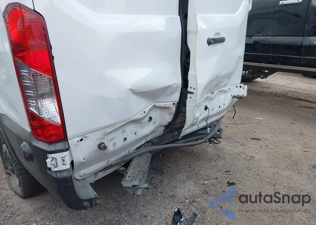 1FTYR2CM7KKB23854: 44458029