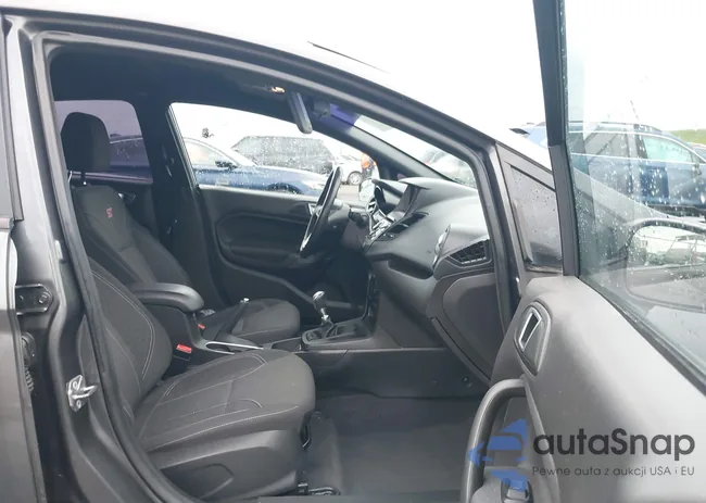 3FADP4GXXJM135272: 44458241