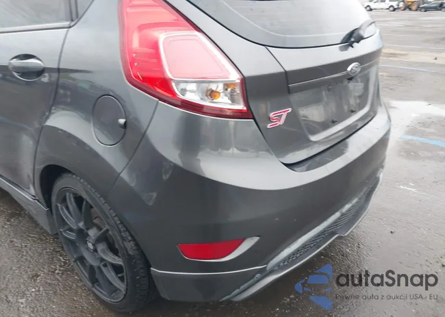 3FADP4GXXJM135272: 44458241