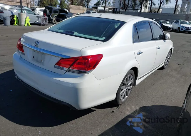 4T1BK3DB4BU416303: 44458268