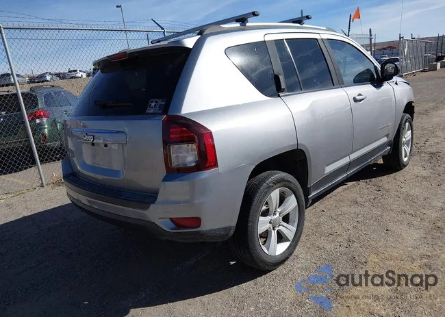 1C4NJDBB4GD756023: 44458291