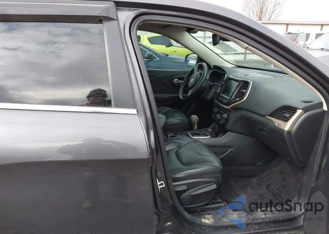 1C4PJMDS3GW203826: 44458310