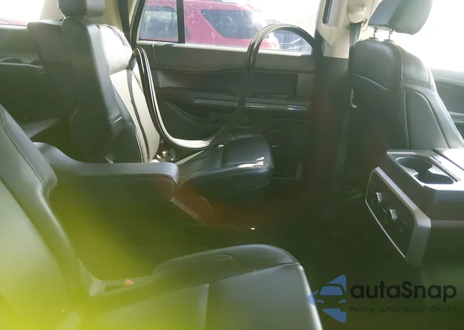 1FMJU1HT7NEA49490: 44457336