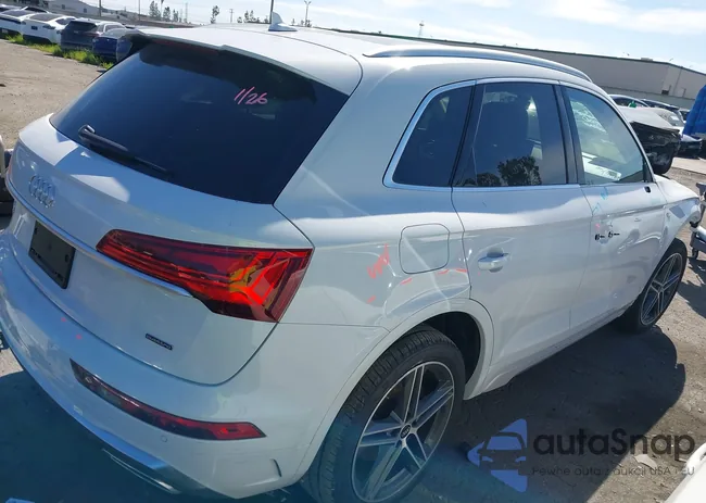 WA1E2AFY3M2043058: 44457623