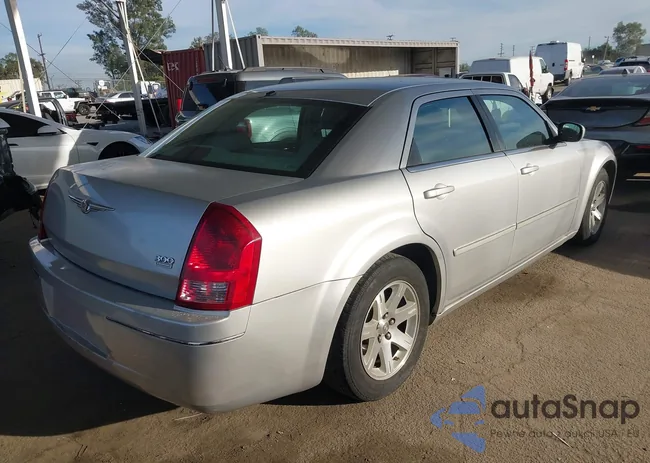 2C3KA53G16H105179: 44457645