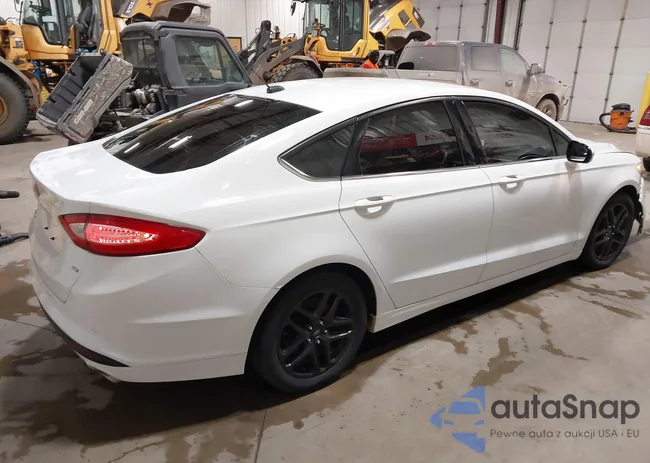 3FA6P0H74ER268036: 44458774