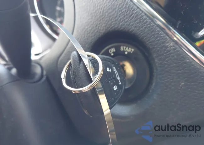 1C3CCBBB2CN144871: 44458778