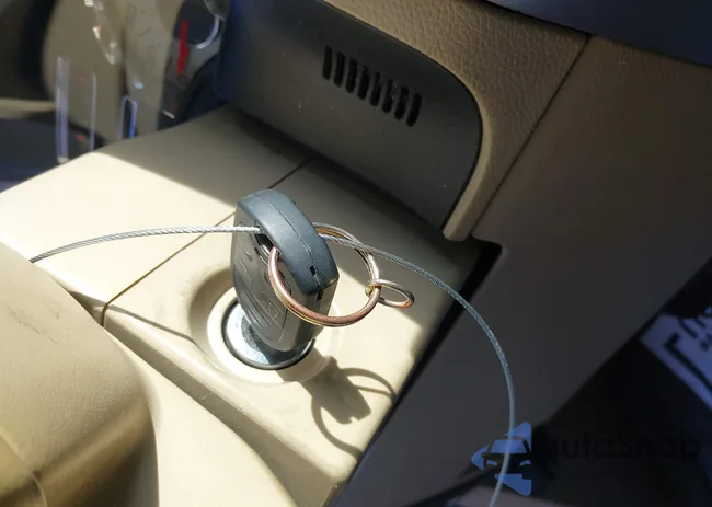 1FMJU1H56EEF22944: 44458793