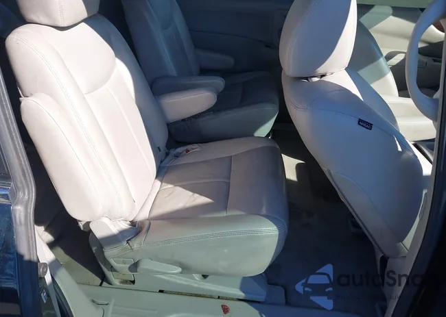 JN8AE2KP5E9103627: 44458892