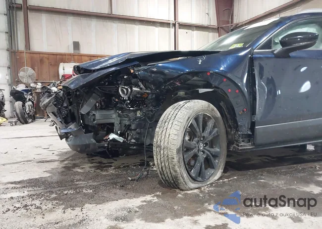 3MVDMBDY3MM235835: 44458923