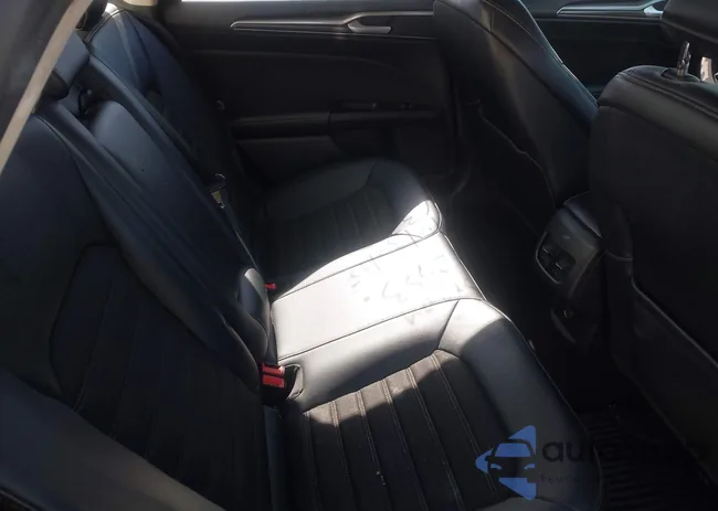 3FA6P0T96HR282582: 44458935