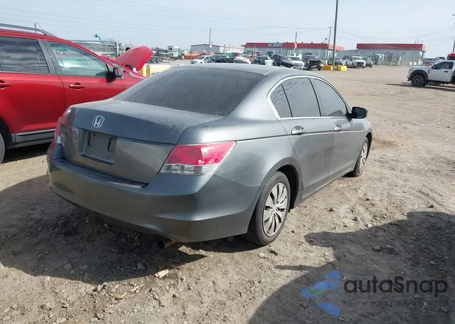 1HGCP26399A132608: 44458962