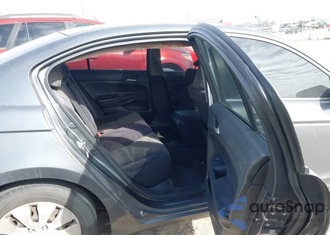 1HGCP26399A132608: 44458962