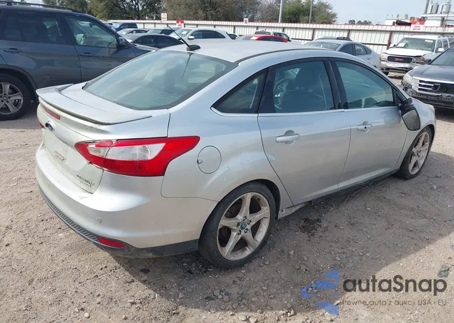 1FADP3J2XEL143810: 44458980