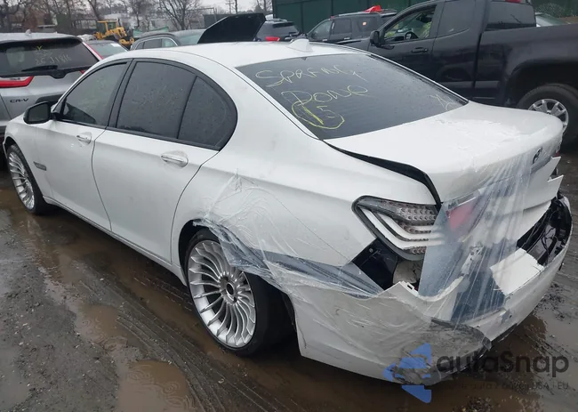 WBAYA8C58ED228203: 44459133