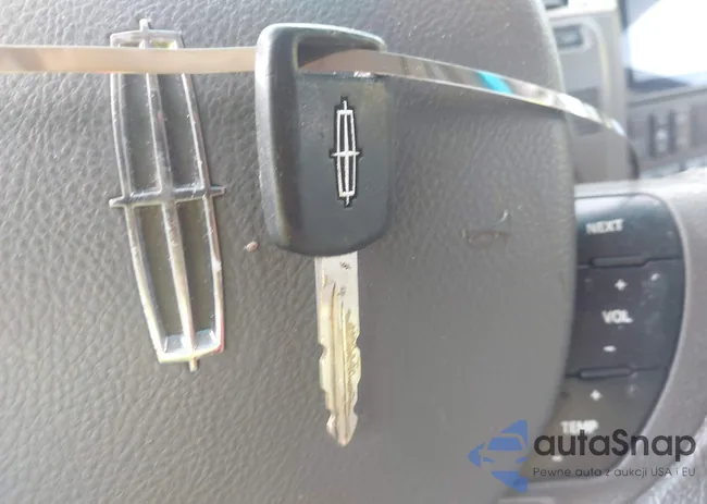 2LNBL8CV9AX752977: 44459159